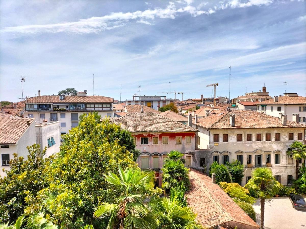 Dario.Home Amabile Dimora In Centro A เตรวิโซ ภายนอก รูปภาพ
